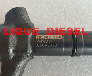 China DENSO injector 095000-9840 , 23670-51070 , 23670-59055 for TOYOTA Land Cruiser 200 V8 1VD-FTV supplier